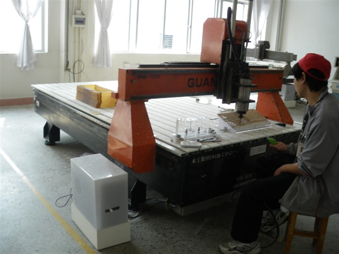 廣達(dá)利雕刻機(jī)